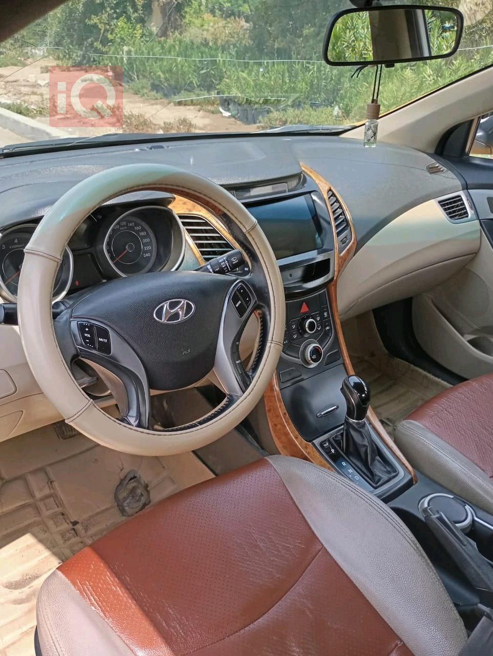 هیوندای ئەلەنترا